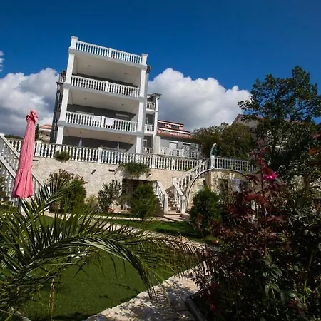 Apartmán In With Sea View, Terrace, Air Conditioning, Wifi 3492-6 *