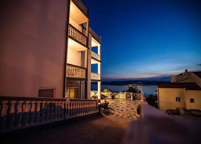 In With Sea View, Terrace, Air Conditioning, Wifi 3492-6 Lägenhet