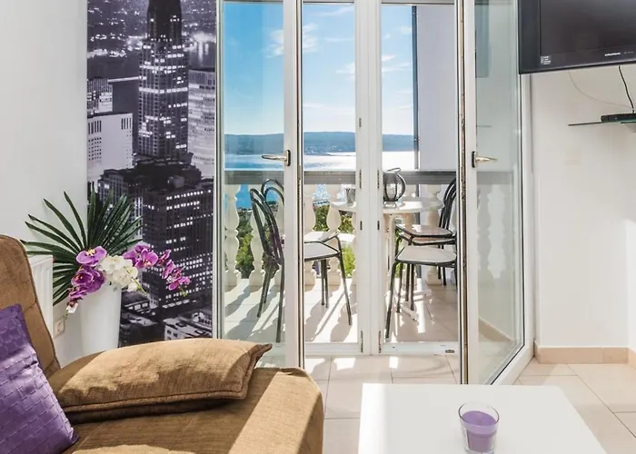 In With Sea View, Terrace, Air Conditioning, Wifi 3492-6 * Crikvenica