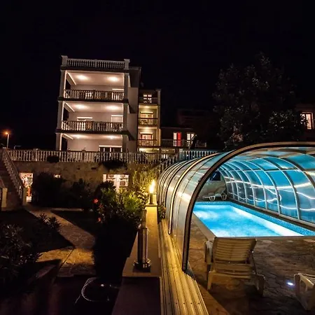 Lejlighed In With Sea View, Terrace, Air Conditioning, Wifi 3492-6 Crikvenica
